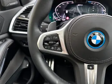 BMW X5 xDr45e M Sport PANO AHK AdapLED ACC H&K 360