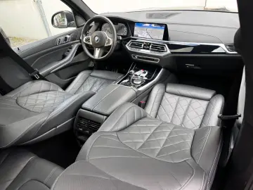 BMW X5 xDr45e M Sport PANO AHK AdapLED ACC H&K 360