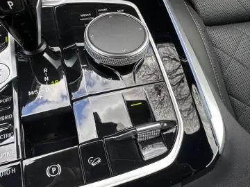 BMW X5 xDr45e M Sport PANO AHK AdapLED ACC H&K 360