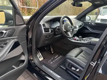 BMW X5 xDr45e M Sport PANO AHK AdapLED ACC H&K 360