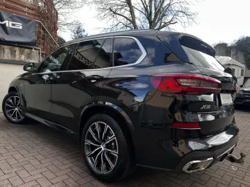 BMW X5 xDr45e M Sport PANO AHK AdapLED ACC H&K 360