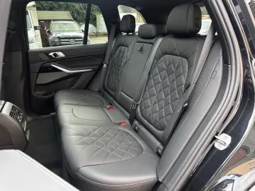 BMW X5 xDr45e M Sport PANO AHK AdapLED ACC H&K 360