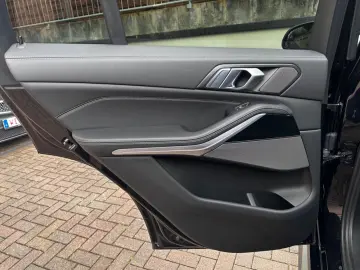 BMW X5 xDr45e M Sport PANO AHK AdapLED ACC H&K 360