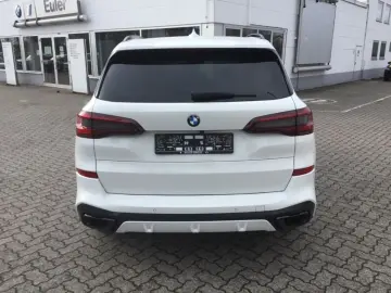 BMW X5 xDrive 30d M-Sport HUD StandHZG Pano Navi Led