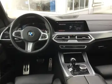 BMW X5 xDrive 30d M-Sport HUD StandHZG Pano Navi Led