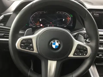 BMW X5 xDrive 30d M-Sport HUD StandHZG Pano Navi Led