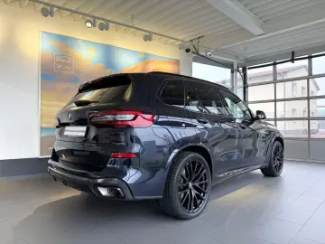 BMW X5 xDr.30d M SPORT PANO HUD LASER ACC KOMF BELÜF