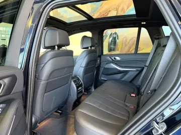 BMW X5 xDr.30d M SPORT PANO HUD LASER ACC KOMF BELÜF