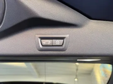 BMW X5 xDr.30d M SPORT PANO HUD LASER ACC KOMF BELÜF