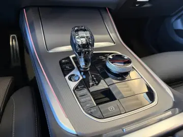 BMW X5 xDr.30d M SPORT PANO HUD LASER ACC KOMF BELÜF