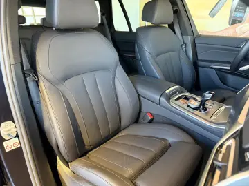 BMW X5 xDr.30d M SPORT PANO HUD LASER ACC KOMF BELÜF