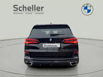 BMW X5 xDrive30d M Sportpaket Head-Up HiFi DAB WLAN