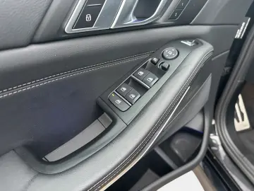 BMW X5 xDrive30d M Sportpaket Head-Up HiFi DAB WLAN