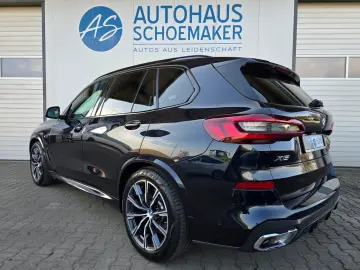 BMW X5 xDrive 45e M Sport MERINO Sky-Lounge HUD H&K