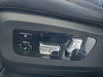 BMW X5 xDrive 45e M Sport MERINO Sky-Lounge HUD H&K