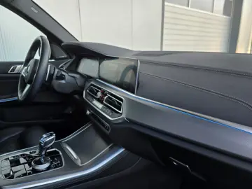 BMW X5 xDrive 45e M Sport MERINO Sky-Lounge HUD H&K