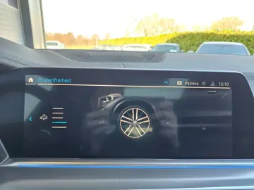 BMW X5 xDrive 45e M Sport MERINO Sky-Lounge HUD H&K