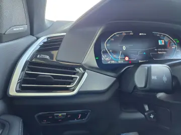 BMW X5 xDrive 45e M Sport MERINO Sky-Lounge HUD H&K