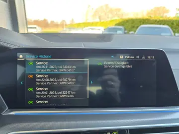 BMW X5 xDrive 45e M Sport MERINO Sky-Lounge HUD H&K