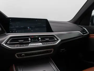 BMW X5 xD30d M Sport 360 HUD Panorama SoftCl 22Zoll