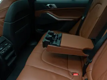 BMW X5 xD30d M Sport 360 HUD Panorama SoftCl 22Zoll