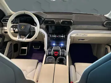 LAMBORGHINI Urus S