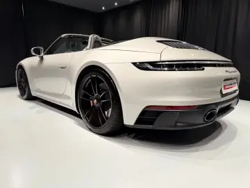 Porsche 992 911 992 CARRERA GTS CABRIO