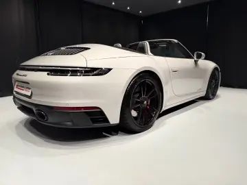 Porsche 992 911 992 CARRERA GTS CABRIO