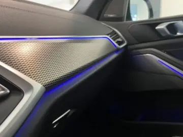 BMW X5 xDrive 30d M Sportpaket HUD Pano Navi Leder B