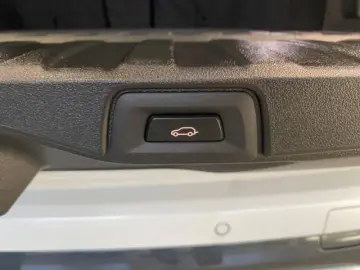 BMW X5 xDrive 30d M Sportpaket HUD Pano Navi Leder B