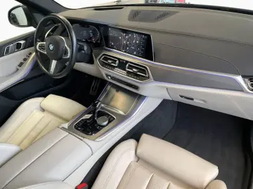 BMW X5 xDr 40d M SPORT PANO HUD LASER H K 360
