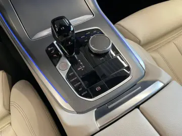 BMW X5 xDr 40d M SPORT PANO HUD LASER H K 360