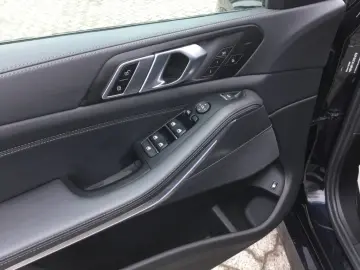 BMW X5 xDrive 45e M Sportpaket HUD Luftfederung  Pan