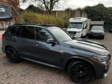 BMW X5 xDr30d M Sport PANO 2Achs AHK Laser HiFi 360
