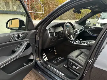 BMW X5 xDr30d M Sport PANO 2Achs AHK Laser HiFi 360