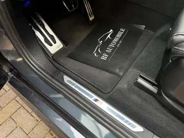 BMW X5 xDr30d M Sport PANO 2Achs AHK Laser HiFi 360