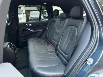 BMW X5 xDr30d M Sport PANO 2Achs AHK Laser HiFi 360