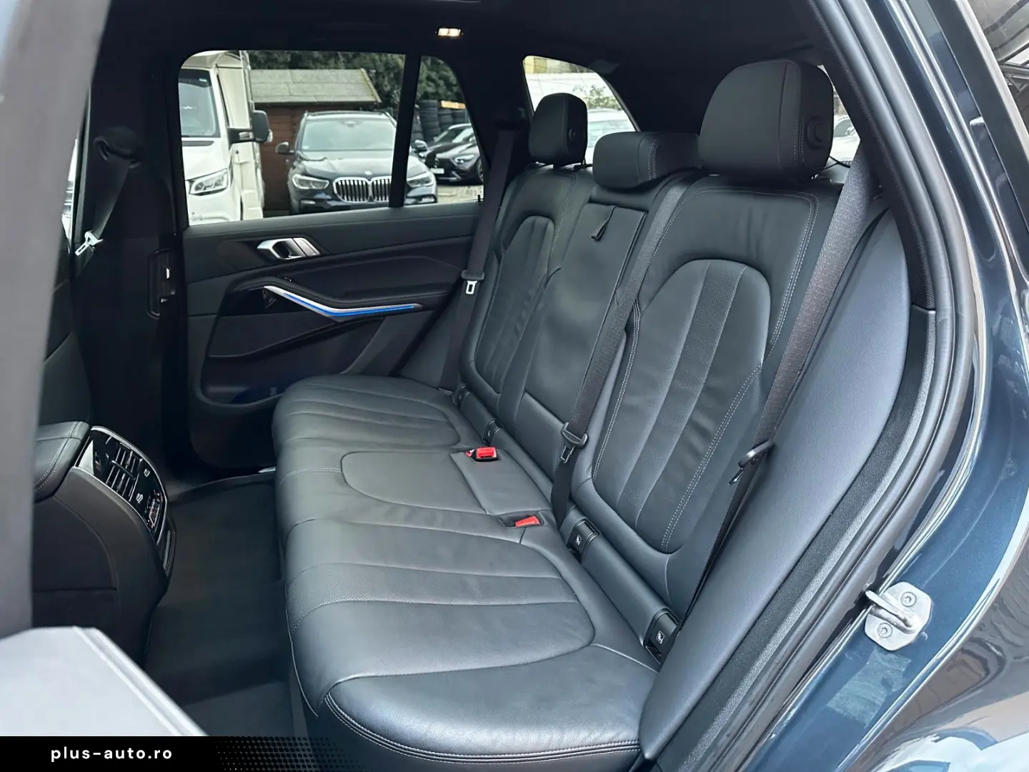 BMW X5 xDr30d M Sport PANO 2Achs AHK Laser HiFi 360