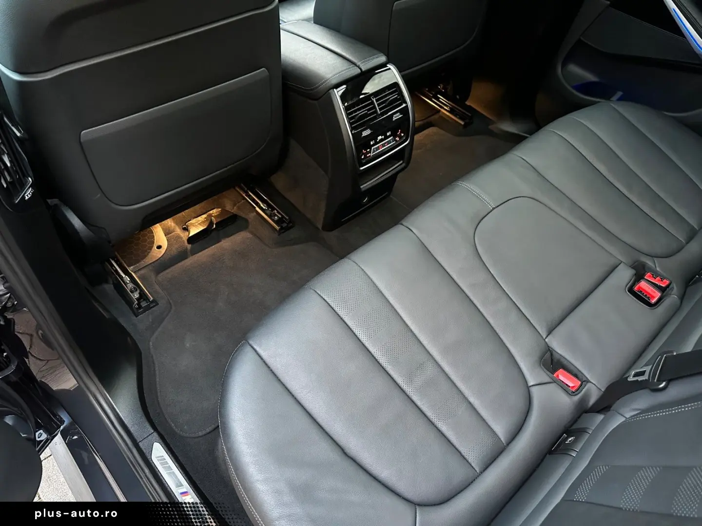 BMW X5 xDr30d M Sport PANO 2Achs AHK Laser HiFi 360