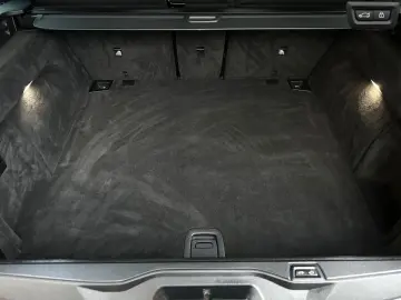 BMW X5 xDr30d M Sport PANO 2Achs AHK Laser HiFi 360