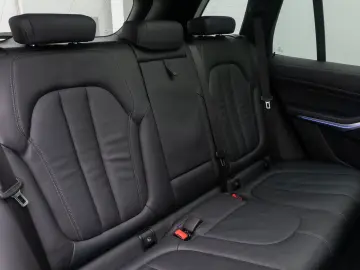 BMW X5 xD40d M Sport Laser HUD DAB AHK Panorama Komf