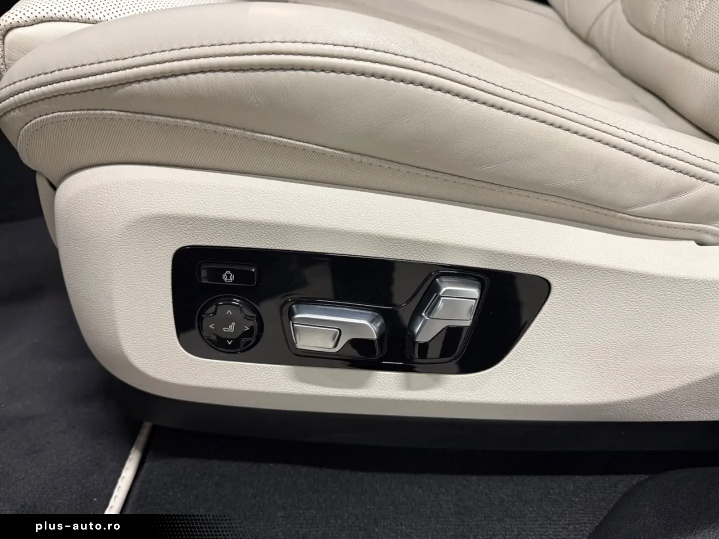 BMW X6 xDrive30d Sky Lounge Masaj Ventilatie 360 H&K Laser