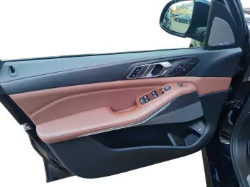 BMW X5 xDrive45e M-Sport Pano Sky Lounge HUD AHK