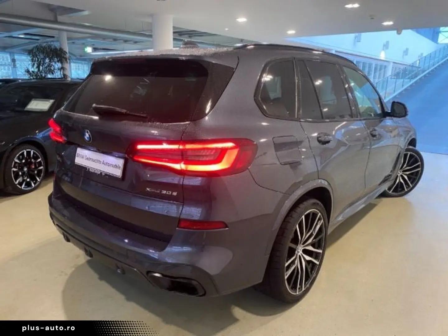 BMW X5 xDrive 30d M Sportpaket HUD StandHZG AHK Pano