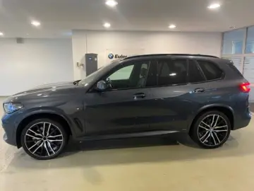 BMW X5 xDrive 30d M Sportpaket HUD StandHZG AHK Pano