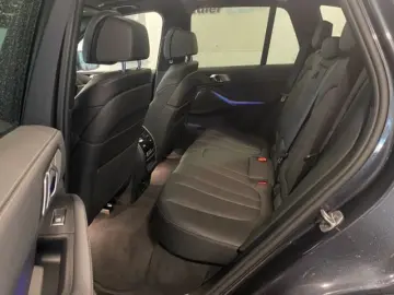 BMW X5 xDrive 30d M Sportpaket HUD StandHZG AHK Pano