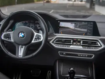 BMW X5 xDrive 30d M Sport PANO HUD HA-Lenkung AHK