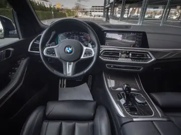 BMW X5 xDrive 30d M Sport PANO HUD HA-Lenkung AHK