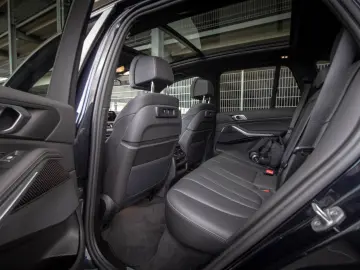 BMW X5 xDrive 30d M Sport PANO HUD HA-Lenkung AHK