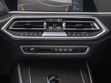 BMW X5 xDrive 30d M Sport PANO HUD HA-Lenkung AHK